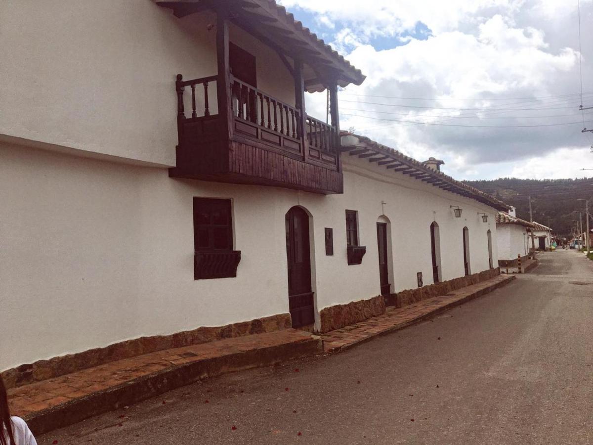 Casa Dante, Desde 1792! Hotel Tibasosa Exterior photo